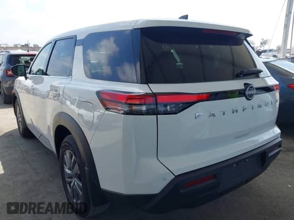 2025 Nissan Pathfinder S z VIN 5N1DR3AA9SC243691, wystawiony jako IAAI lot #42795264 z przebiegiem 1 291 mil mil oraz . Historia ofert i sprzedaży dostępna na DreamBid. Obrazek 3.