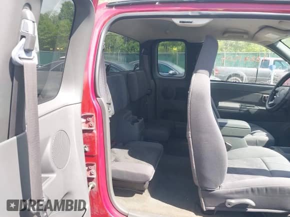 2005 Chevrolet Colorado LS Z71 с VIN 1GCDT196258122275, выставлен на аукционе IAAI как лот 42241504 с пробегом 125 998 миль миль и . История ставок и продаж доступна на DreamBid. Изображение 8.