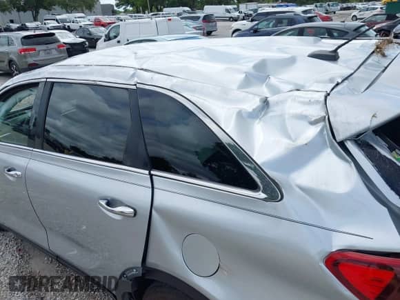 2019 Kia Sorento LX with VIN 5XYPG4A3XKG577478, listed as a IAAI auction lot 42248745 with 142,153 mi miles and . Bid and sale history available at DreamBid. Image 6.