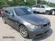 2006 BMW 3 Series 330i с VIN WBAVB33586KR81827, выставлен на аукционе IAAI как лот 43226560 с пробегом 139 000 миль миль и . История ставок и продаж доступна на DreamBid. Изображение 1.