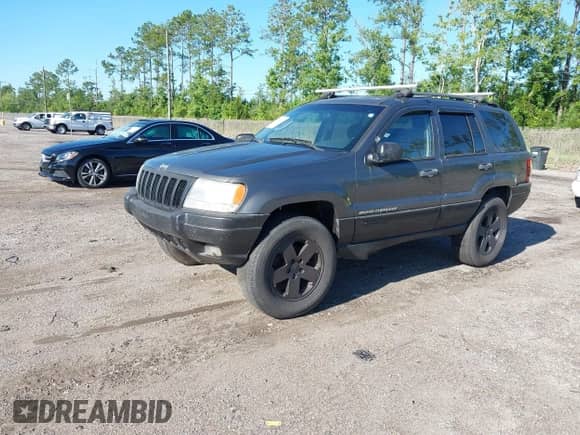 2002 Jeep Grand Cherokee с VIN 1J4GX38S32C238339, выставлен на аукционе IAAI как лот 42653341 с пробегом 264 189 миль миль и . История ставок и продаж доступна на DreamBid. Изображение 2.