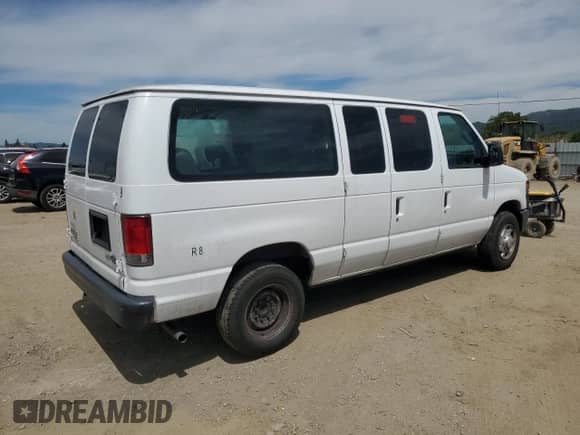 2014 Ford Econoline Cargo Commercial with VIN 1FTNE1EWXEDA22372, listed as a Copart auction lot 52360385 with 128,803 mi miles and Clean title. Bid and sale history available at DreamBid. Image 3.