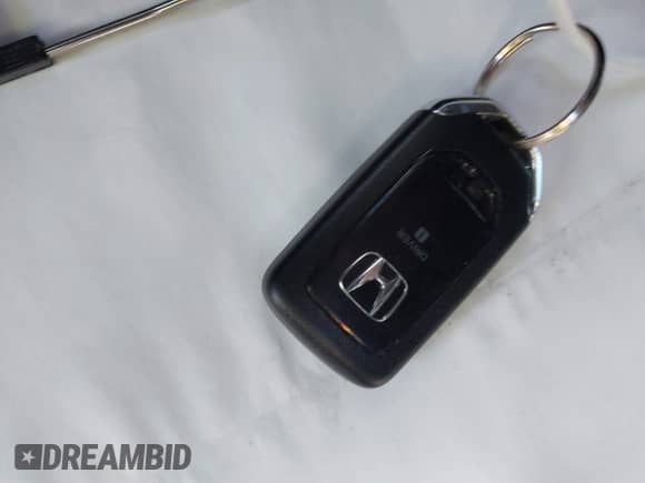 2020 Honda Pilot Touring 7-Passenger z VIN 5FNYF5H64LB006073, wystawiony jako IAAI lot #41750282 z przebiegiem 73 214 mil mil oraz . Historia ofert i sprzedaży dostępna na DreamBid. Obrazek 11.