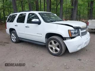 2008 Chevrolet Tahoe 1LT с VIN 1GNFK13038J109815, выставлен на аукционе IAAI как лот 42098545 с пробегом 202 411 миль миль и . История ставок и продаж доступна на DreamBid. Изображение 1.