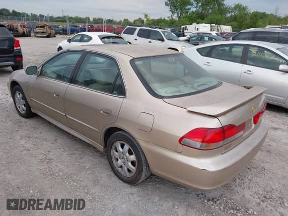 2001 Honda Accord EX with VIN 1HGCG56641A024476, listed as a IAAI auction lot 42987464 with 184,034 mi miles and . Bid and sale history available at DreamBid. Image 3.