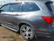 2017 Honda Pilot EX-L z VIN 5FNYF6H54HB014405, wystawiony jako IAAI lot #43214227 z przebiegiem 119 445 mil mil oraz . Historia ofert i sprzedaży dostępna na DreamBid. Obrazek 6.