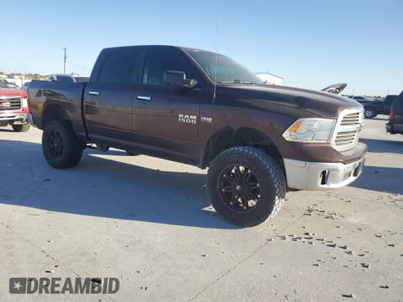 2015 Ram 1500 Big Horn with VIN 1C6RR7LT8FS656852, listed as a Copart auction lot 89624305 with 221,482 mi miles and Clean title. Bid and sale history available at DreamBid. Image 4.