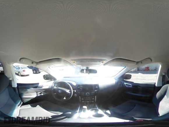 2020 Nissan Pathfinder S z VIN 5N1DR2AN2LC630730, wystawiony jako IAAI lot #43412060 z przebiegiem 50 394 mil mil oraz . Historia ofert i sprzedaży dostępna na DreamBid. Obrazek 19.