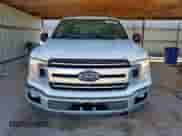 2018 Ford F-150 XLT z VIN 1FTEW1CG6JKF62185, wystawiony jako Copart lot #85900395 z przebiegiem 58 011 mil mil oraz Czysty tytuł • Clean title. Historia ofert i sprzedaży dostępna na DreamBid. Obrazek 5.