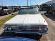 1961 Chevrolet Impala z VIN 11739B190181, wystawiony jako Copart lot #75408464 z przebiegiem 85 386 mil mil oraz Szkoda całkowita • Salvage title. Historia ofert i sprzedaży dostępna na DreamBid. Obrazek 5.