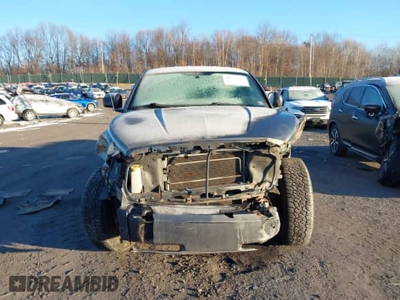 2006 Dodge Dakota SLT with VIN 1D7HW48K56S699157, listed as a IAAI auction lot 41333140 with 273,055 mi miles and . Bid and sale history available at DreamBid. Image 12.