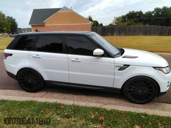 2016 Land Rover Range Rover Sport HSE z VIN SALWR2PF1GA115323, wystawiony jako IAAI lot #43286509 z przebiegiem 152 247 mil mil oraz . Historia ofert i sprzedaży dostępna na DreamBid. Obrazek 13.