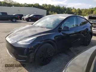 2021 Tesla Model Y Long Range с VIN 5YJYGDEE4MF077164, выставлен на аукционе Copart как лот 81034645 с пробегом 106 331 миль миль и Списание • Salvage title. История ставок и продаж доступна на DreamBid. Изображение 1.