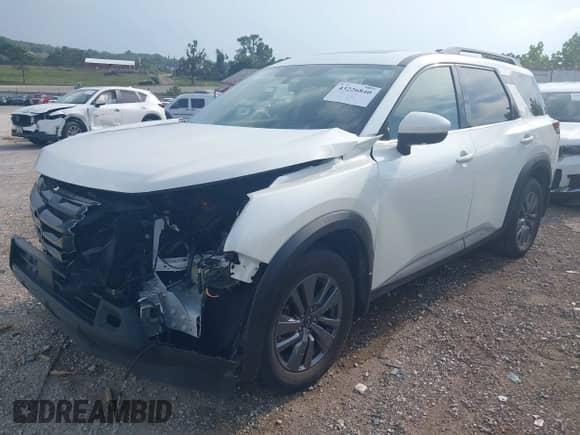 2024 Nissan Pathfinder Rock Creek with VIN 5N1DR3BD6RC275503, listed as a IAAI auction lot 43226840 with 9,618 mi miles and . Bid and sale history available at DreamBid. Image 17.