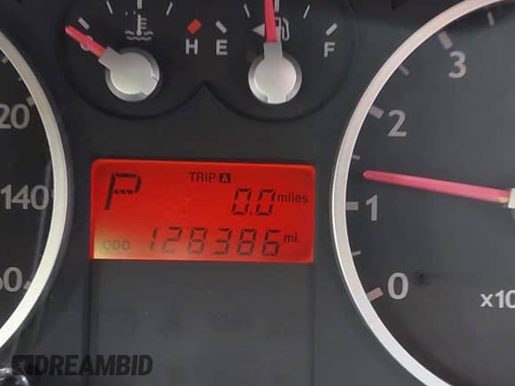 2005 Hyundai Tiburon GS z VIN KMHHM65D35U168510, wystawiony jako IAAI lot #42691110 z przebiegiem 128 386 mil mil oraz . Historia ofert i sprzedaży dostępna na DreamBid. Obrazek 7.