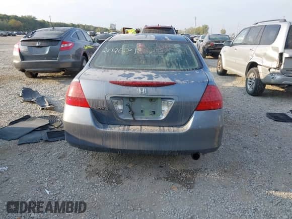 2007 Honda Accord LX SE с VIN 1HGCM56387A202624, выставлен на аукционе IAAI как лот 43272105 с пробегом 147 236 миль миль и . История ставок и продаж доступна на DreamBid. Изображение 16.