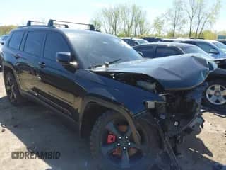 2021 Jeep Grand Cherokee Laredo z VIN 1C4RJKAG2M8139095, wystawiony jako IAAI lot #41917672 z przebiegiem 74 426 mil mil oraz . Historia ofert i sprzedaży dostępna na DreamBid. Obrazek 1.