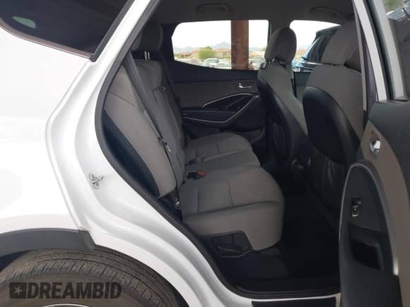 2016 Hyundai Santa Fe z VIN 5XYZTDLB5GG368326, wystawiony jako IAAI lot #43091949 z przebiegiem 86 946 mil mil oraz . Historia ofert i sprzedaży dostępna na DreamBid. Obrazek 8.