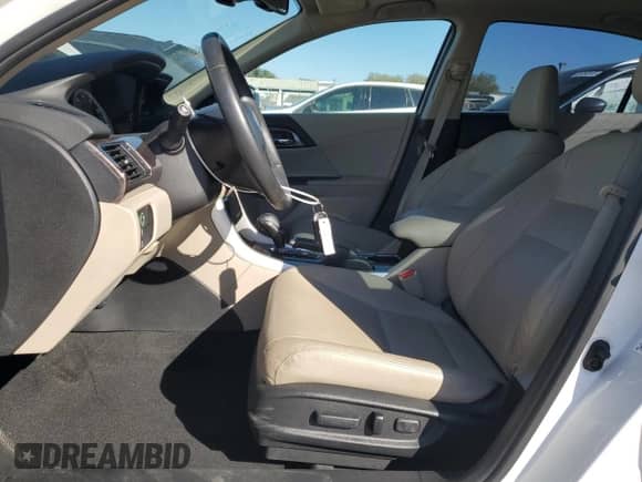 2016 Honda Accord Touring with VIN 1HGCR3F90GA035931, listed as a Copart auction lot 85592585 with 22,265 mi miles and Salvage title. Bid and sale history available at DreamBid. Image 7.