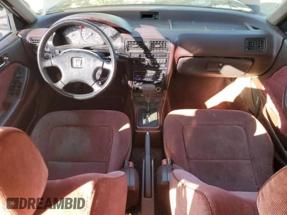 1990 Honda Accord LX z VIN JHMCB765XLC127200, wystawiony jako Copart lot #80770574 z przebiegiem 142 628 mil mil oraz Szkoda całkowita • Salvage title. Historia ofert i sprzedaży dostępna na DreamBid. Obrazek 8.