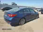 2015 Hyundai Sonata Sport с VIN 5NPE34AF7FH252394, выставлен на аукционе Copart как лот 81832455 с пробегом 83 192 миль миль и Списание • Salvage title. История ставок и продаж доступна на DreamBid. Изображение 3.