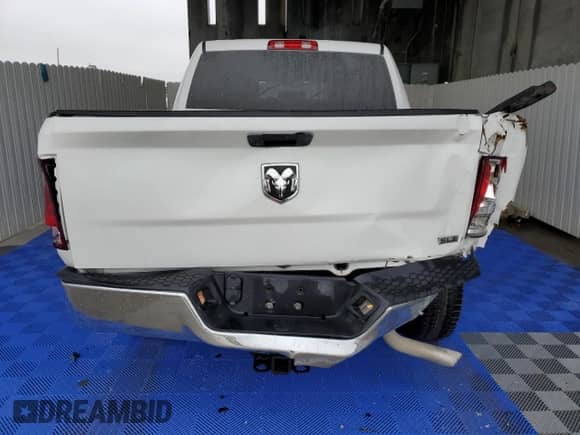 2023 Ram 1500 SLT z VIN 1C6RR6LG7PS518492, wystawiony jako Copart lot #42178125 z przebiegiem 50 670 mil mil oraz Nie do naprawy • Non repairable. Historia ofert i sprzedaży dostępna na DreamBid. Obrazek 6.