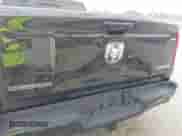 2022 Ram 1500 Big Horn z VIN 1C6RRFFG9NN400564, wystawiony jako IAAI lot #42364826 z przebiegiem 18 618 mil mil oraz . Historia ofert i sprzedaży dostępna na DreamBid. Obrazek 21.