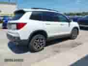 2022 Honda Passport Elite with VIN 5FNYF8H09NB018378, listed as a IAAI auction lot 42767093 with 39,264 mi miles and . Bid and sale history available at DreamBid. Image 4.