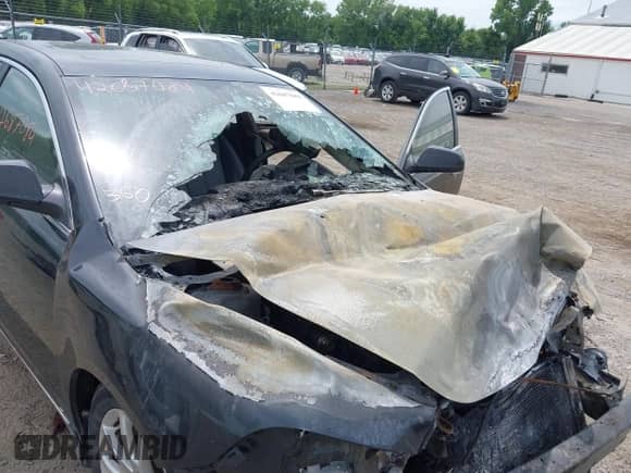 2009 Chevrolet Malibu LTZ with VIN 1G1ZK57799F231693, listed as a IAAI auction lot 42687084 with Not provided miles and . Bid and sale history available at DreamBid. Image 6.