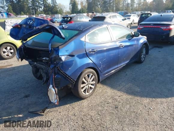 2015 Hyundai Elantra SE z VIN 5NPDH4AE6FH612355, wystawiony jako IAAI lot #43369098 z przebiegiem 194 702 mil mil oraz . Historia ofert i sprzedaży dostępna na DreamBid. Obrazek 4.
