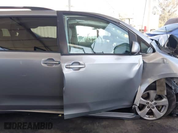 2013 Toyota Sienna LE AAS with VIN 5TDKK3DC2DS344974, listed as a IAAI auction lot 42560026 with 138,918 mi miles and . Bid and sale history available at DreamBid. Image 21.