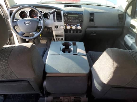 2008 Toyota Tundra с VIN 5TFDV54128X079385, выставлен на аукционе Copart как лот 70881845 с пробегом 147 075 миль миль и Списание • Salvage title. История ставок и продаж доступна на DreamBid. Изображение 8.