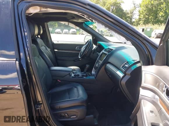 2017 Ford Explorer Limited z VIN 1FM5K8FH6HGA08419, wystawiony jako IAAI lot #43095817 z przebiegiem 79 398 mil mil oraz . Historia ofert i sprzedaży dostępna na DreamBid. Obrazek 5.