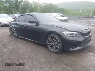 2022 BMW 3 Series M340i xDrive z VIN 3MW5U9J00N8C24859, wystawiony jako IAAI lot #42366777 z przebiegiem 60 106 mil mil oraz . Historia ofert i sprzedaży dostępna na DreamBid. Obrazek 1.