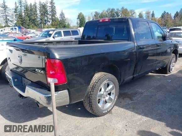 2019 Ram 1500 Big Horn z VIN 1C6RR7TT5KS658729, wystawiony jako IAAI lot #43459370 z przebiegiem 145 435 mil mil oraz . Historia ofert i sprzedaży dostępna na DreamBid. Obrazek 4.