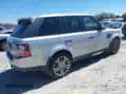 2010 Land Rover Range Rover Sport HSE Lux z VIN SALSK2D44AA226896, wystawiony jako IAAI lot #41835999 z przebiegiem 199 501 mil mil oraz . Historia ofert i sprzedaży dostępna na DreamBid. Obrazek 4.