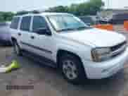 2002 Chevrolet TrailBlazer EXT LT z VIN 1GNET16S526101991, wystawiony jako IAAI lot #42573405 z przebiegiem 175 019 mil mil oraz . Historia ofert i sprzedaży dostępna na DreamBid. Obrazek 1.