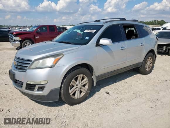 2013 Chevrolet Traverse LT z VIN 1GNKRGKD6DJ103180, wystawiony jako Copart lot #69848695 z przebiegiem 121 592 mil mil oraz Szkoda całkowita • Salvage title. Historia ofert i sprzedaży dostępna na DreamBid. Obrazek 1.