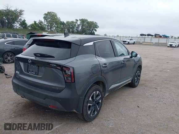 2025 Nissan Kicks SV with VIN 3N8AP6CBXSL335275, listed as a IAAI auction lot 42752990 with 1,440 mi miles and . Bid and sale history available at DreamBid. Image 4.