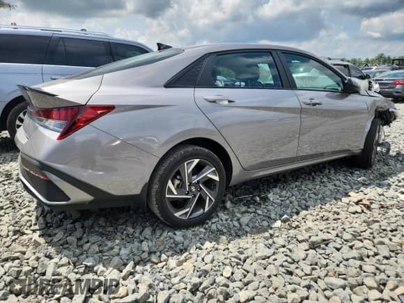 2025 Hyundai Elantra SEL Sport with VIN KMHLM4DG9SU884382, listed as a Copart auction lot 64728125 with 14,951 mi miles and Salvage title. Bid and sale history available at DreamBid. Image 3.