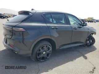 2024 Dodge Hornet R/T Plus with VIN ZACPDFDW3R3A17300, listed as a Copart auction lot 71461504 with 6,232 mi miles and Salvage title. Bid and sale history available at DreamBid. Image 3.