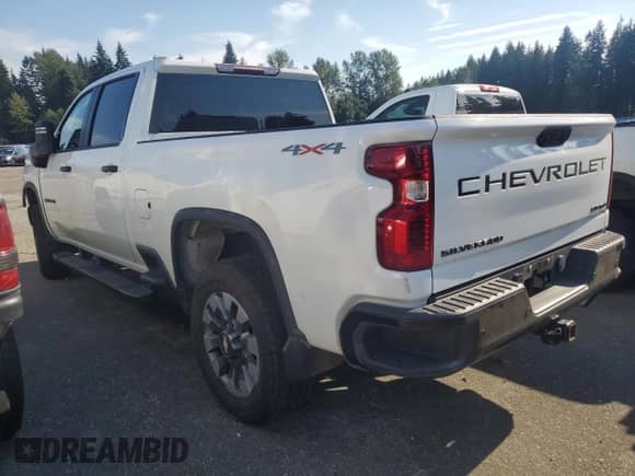 2024 Chevrolet Silverado 2500HD Custom с VIN 2GC4YME73R1116141, выставлен на аукционе Copart как лот 70229535 с пробегом 38 519 миль миль и Списание • Salvage title. История ставок и продаж доступна на DreamBid. Изображение 2.