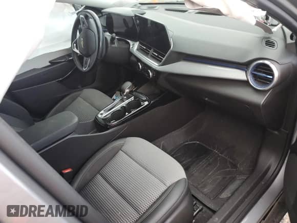 2024 Chevrolet Trax LT with VIN KL77LHE26RC129321, listed as a Copart auction lot 81609585 with 45,622 mi miles and Non repairable. Bid and sale history available at DreamBid. Image 8.