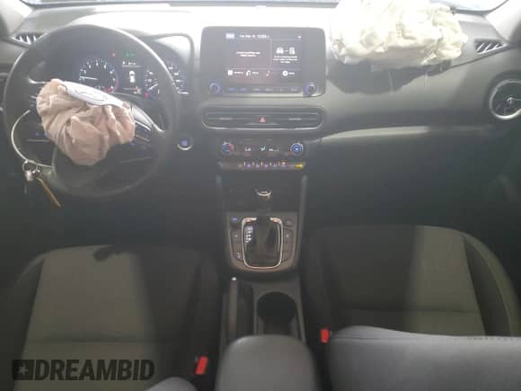 2022 Hyundai Kona SEL с VIN KM8K3CABXNU880959, выставлен на аукционе Copart как лот 81072075 с пробегом 30 177 миль миль и Списание • Salvage title. История ставок и продаж доступна на DreamBid. Изображение 8.
