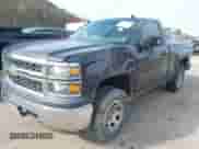 2014 Chevrolet Silverado 1500 Work Truck z VIN 1GCNKPEC6EZ296723, wystawiony jako IAAI lot #42026115 z przebiegiem 247 718 mil mil oraz . Historia ofert i sprzedaży dostępna na DreamBid. Obrazek 2.