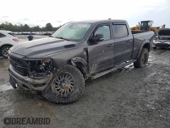 2022 Ram 1500 Big Horn z VIN 1C6SRFMT9NN225850, wystawiony jako Copart lot #59565715 z przebiegiem 16 624 mil mil oraz Szkoda całkowita • Salvage title. Historia ofert i sprzedaży dostępna na DreamBid. Obrazek 1.