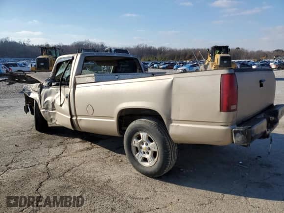 1991 Chevrolet Silverado 2500 z VIN 1GCFC24K1ME116907, wystawiony jako Copart lot #41650845 z przebiegiem 233 054 mil mil oraz Szkoda całkowita • Salvage title. Historia ofert i sprzedaży dostępna na DreamBid. Obrazek 2.