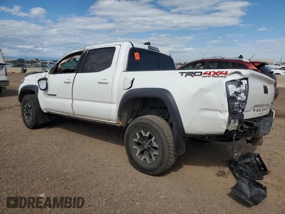 2020 Toyota Tacoma TRD Off Road с VIN 3TMCZ5AN1LM290275, выставлен на аукционе Copart как лот 81657685 с пробегом 131 128 миль миль и На запчасти • Non repairable. История ставок и продаж доступна на DreamBid. Изображение 2.