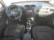 2017 Jeep Renegade Latitude с VIN ZACCJABB4HPE91774, выставлен на аукционе Copart как лот 81569105 с пробегом 118 580 миль миль и Списание • Salvage title. История ставок и продаж доступна на DreamBid. Изображение 8.