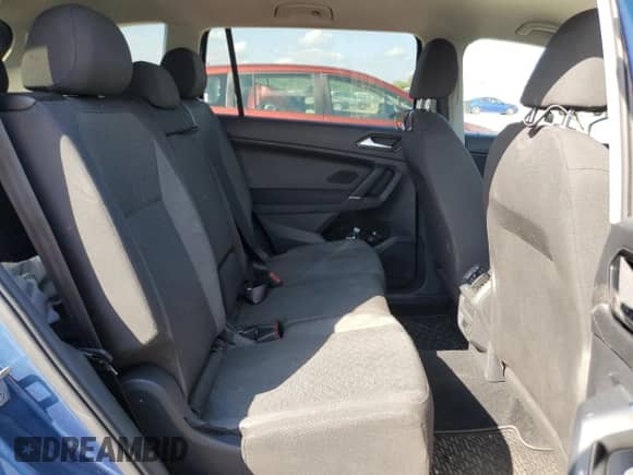 2018 Volkswagen Tiguan S with VIN 3VV1B7AX9JM088825, listed as a Copart auction lot 81417445 with 128,130 mi miles and Clean title. Bid and sale history available at DreamBid. Image 11.